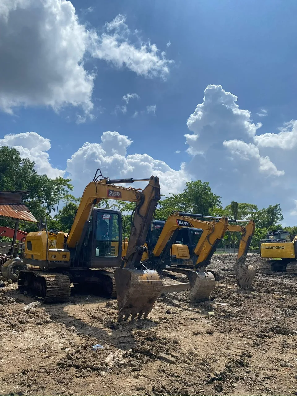 Eskavator Kecil — Eskavator Kecil